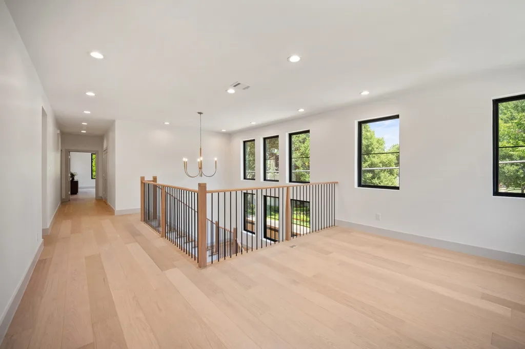 6245 Martel Avenue Dallas TX 75214