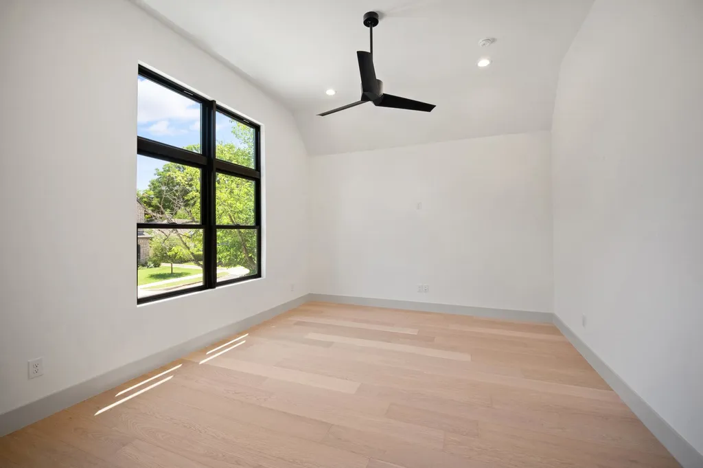 6245 Martel Avenue Dallas TX 75214