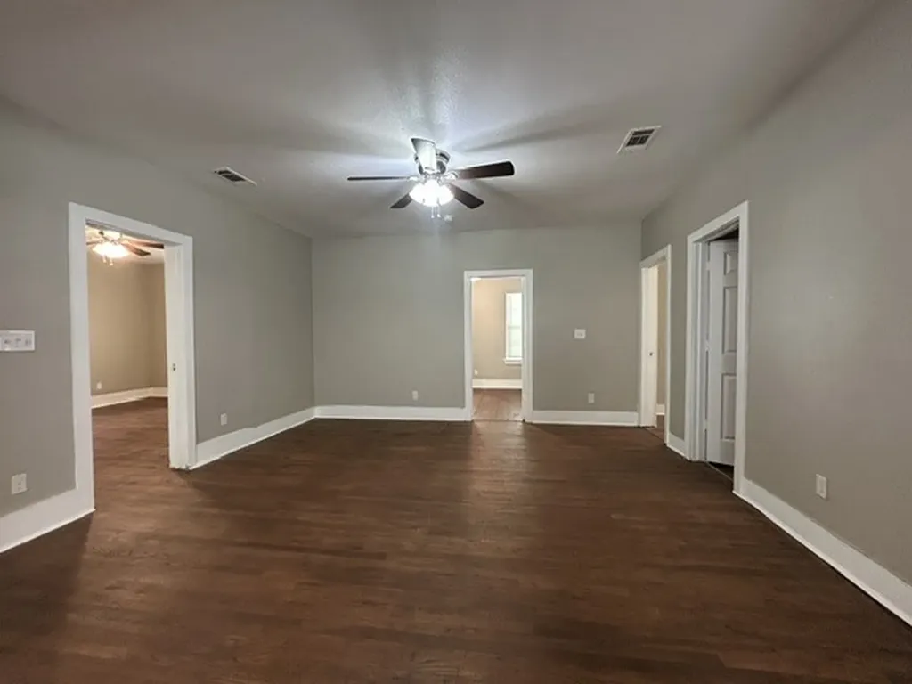 925 W Nelson Street Denison TX 75020