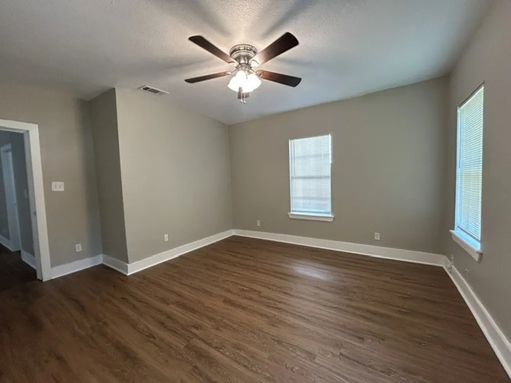 925 W Nelson Street Denison TX 75020