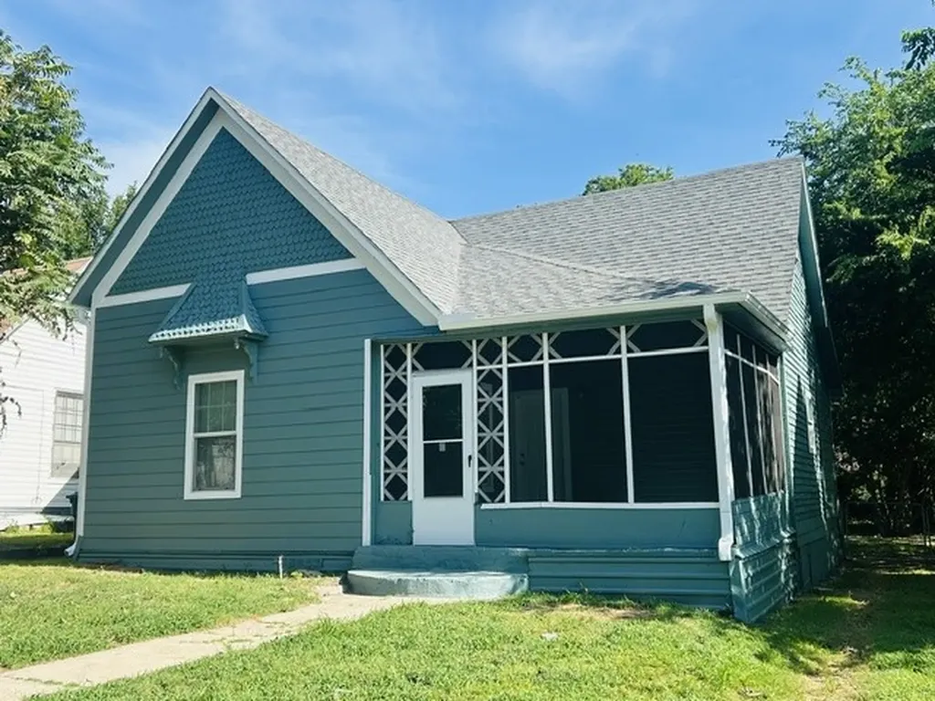 925 W Nelson Street Denison TX 75020