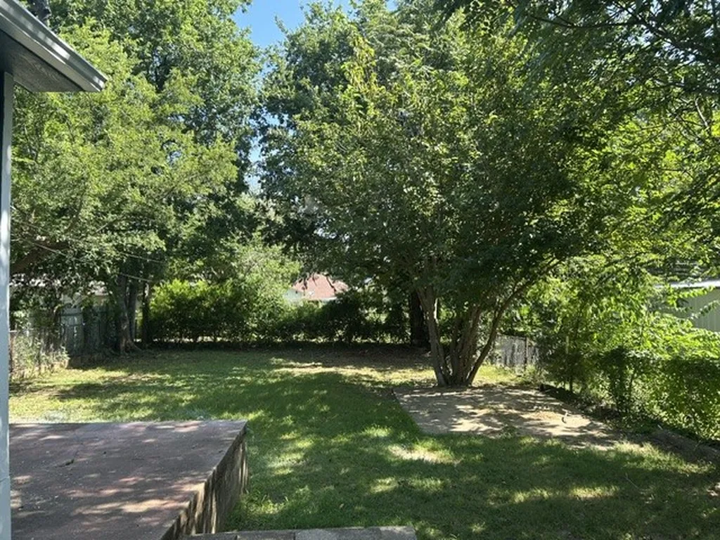 925 W Nelson Street Denison TX 75020