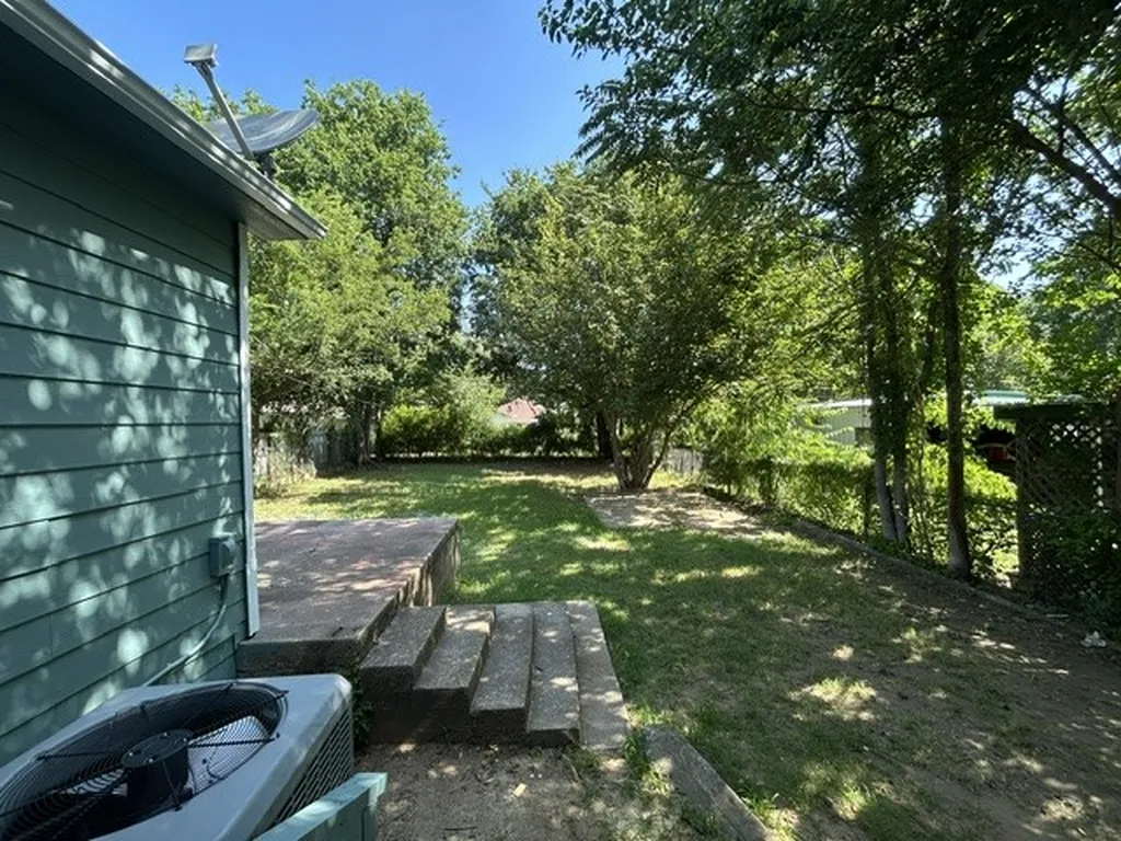 925 W Nelson Street Denison TX 75020