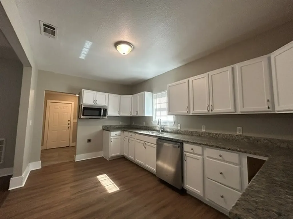 925 W Nelson Street Denison TX 75020