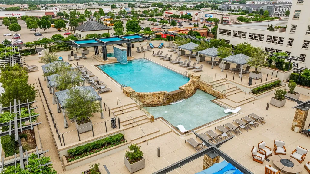 2600 W 7th Street Fort Worth TX 76107