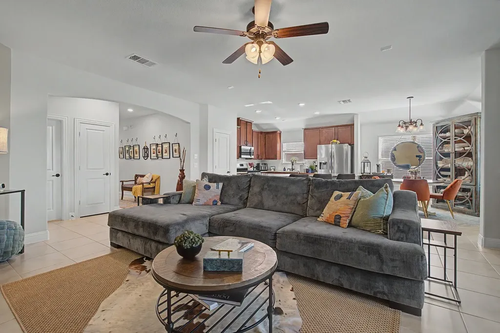 10808 Aledo Lane Aubrey TX 76227