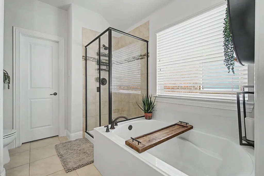 10808 Aledo Lane Aubrey TX 76227