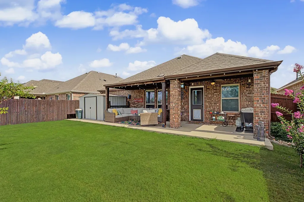 10808 Aledo Lane Aubrey TX 76227