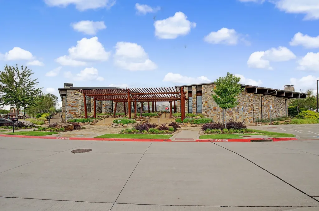 10808 Aledo Lane Aubrey TX 76227