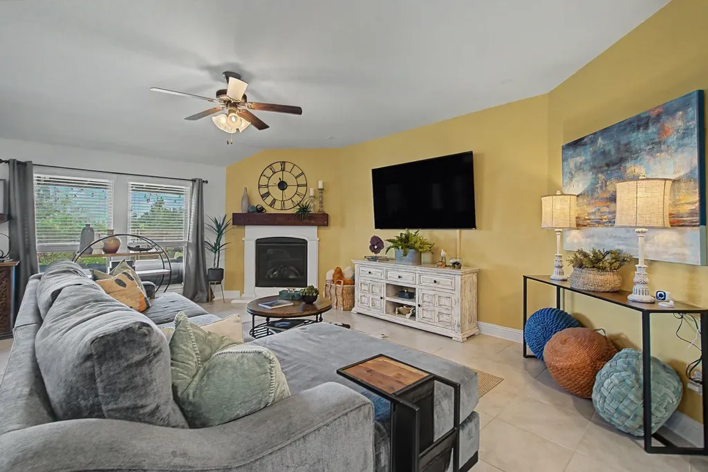 10808 Aledo Lane Aubrey TX 76227