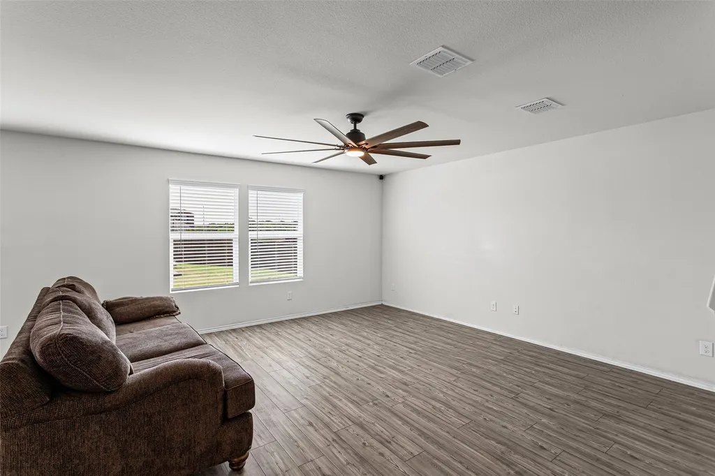 16012 Crews Avenue Haslet TX 76052
