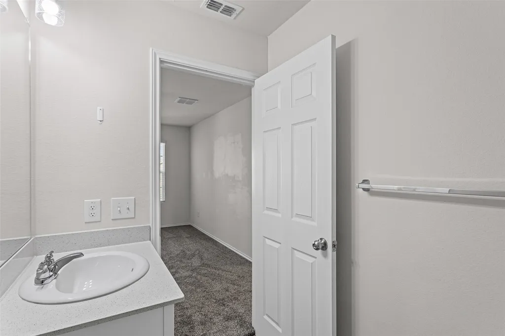 16012 Crews Avenue Haslet TX 76052