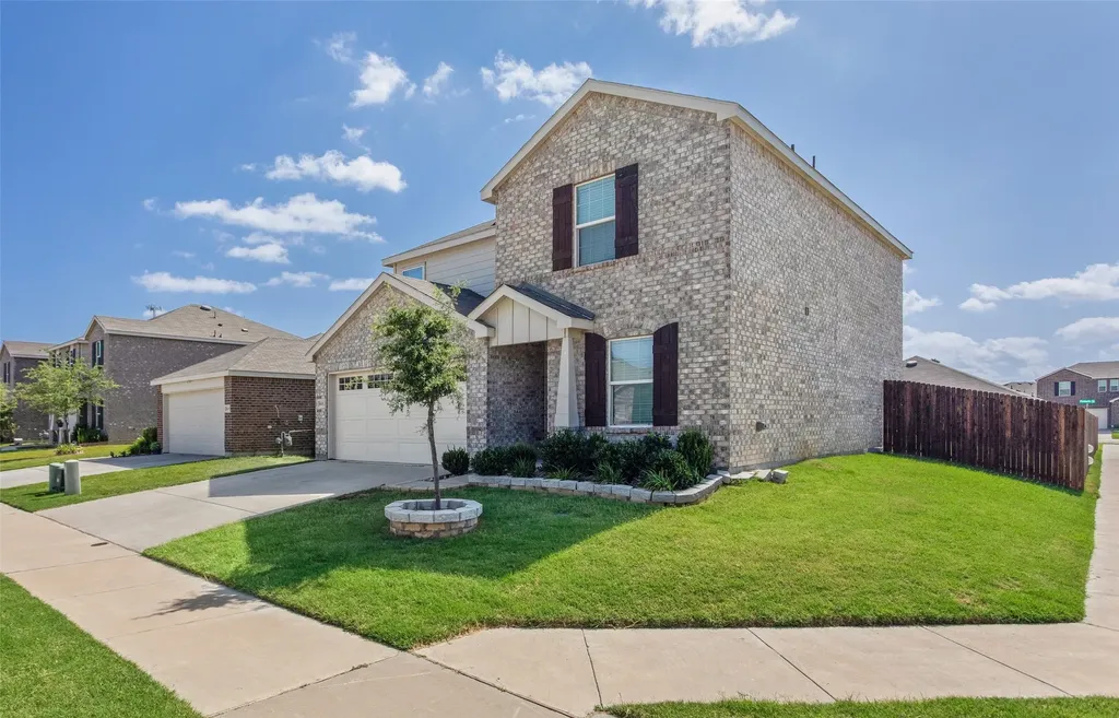 16012 Crews Avenue Haslet TX 76052