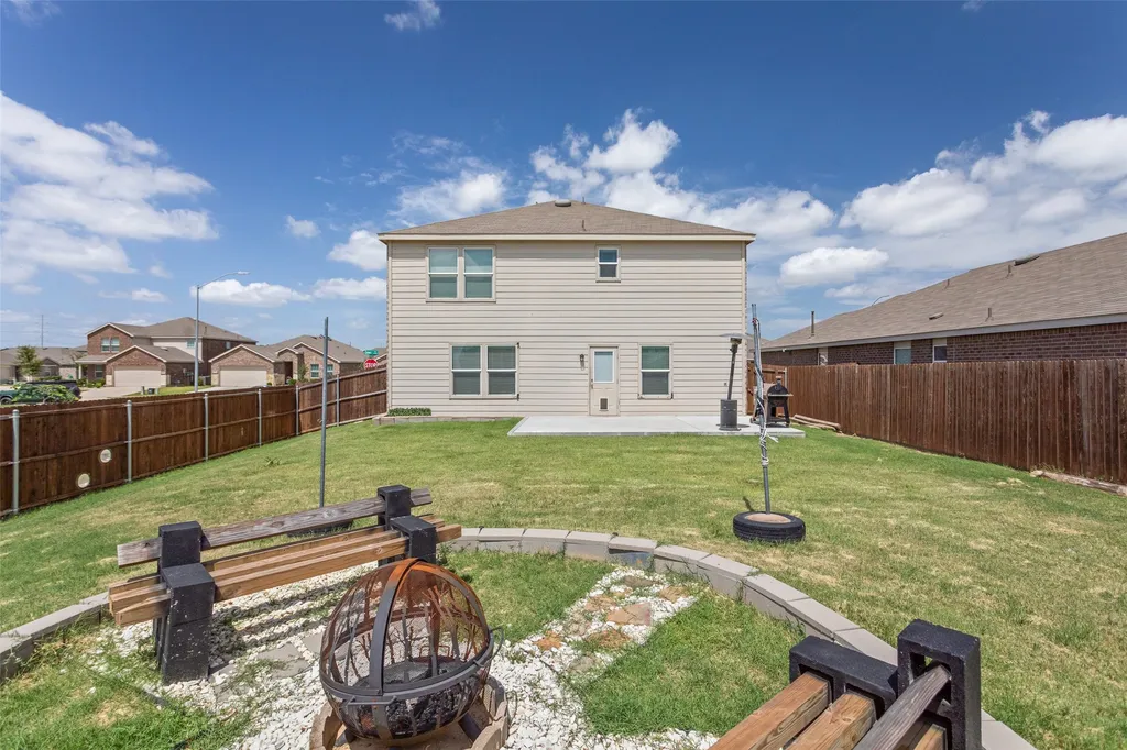 16012 Crews Avenue Haslet TX 76052