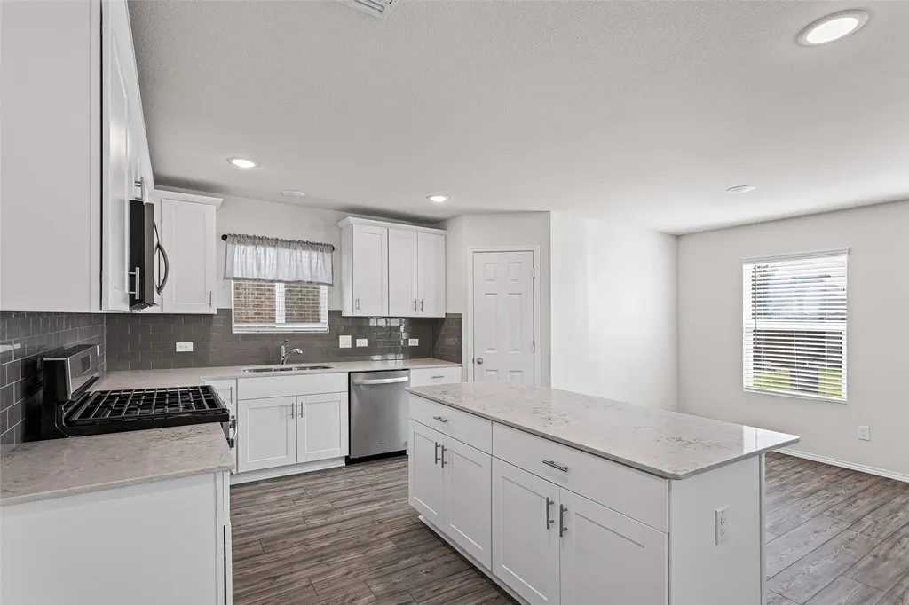 16012 Crews Avenue Haslet TX 76052