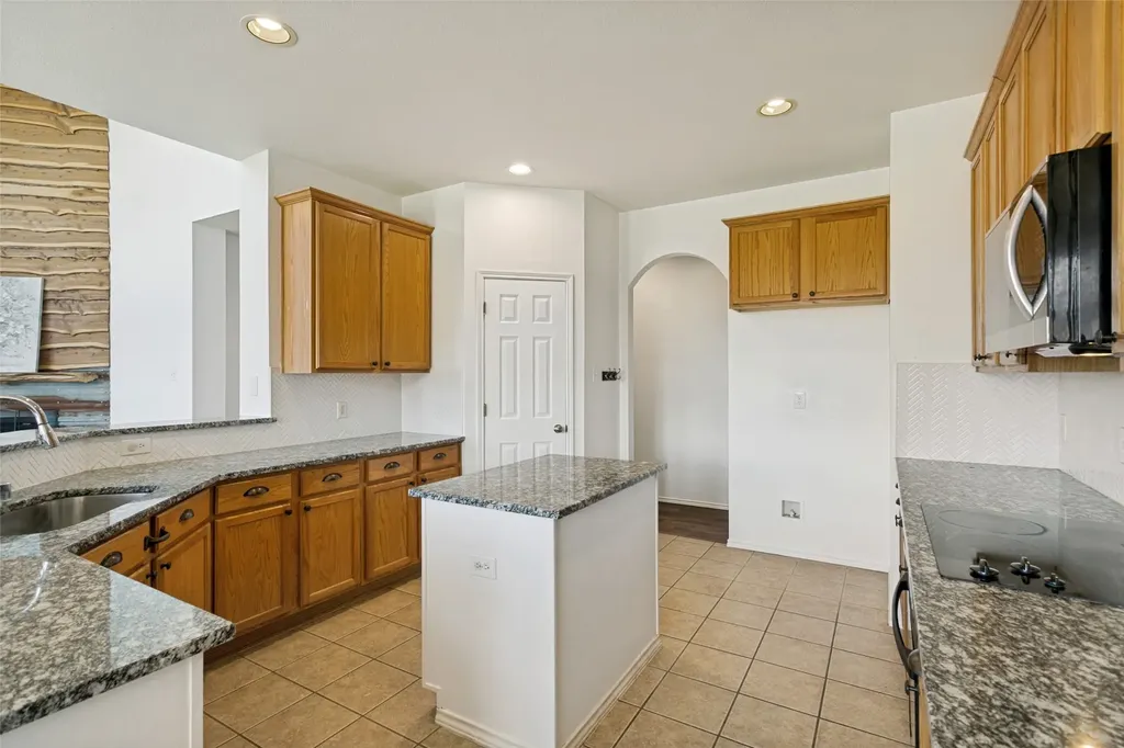 4107 Waverly Road Corinth TX 76208