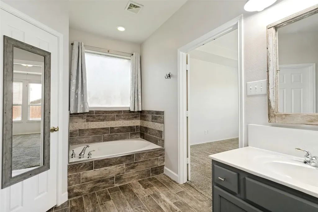 4107 Waverly Road Corinth TX 76208