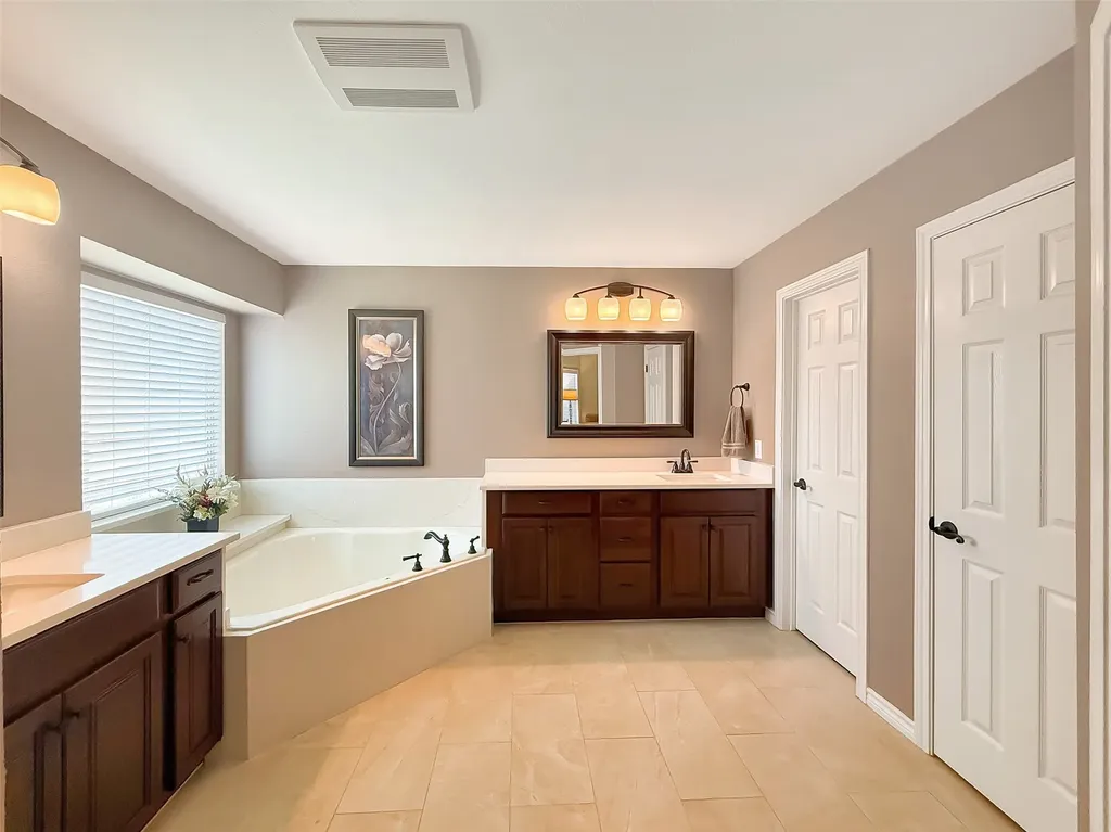 3516 Mustang Drive Denton TX 76210