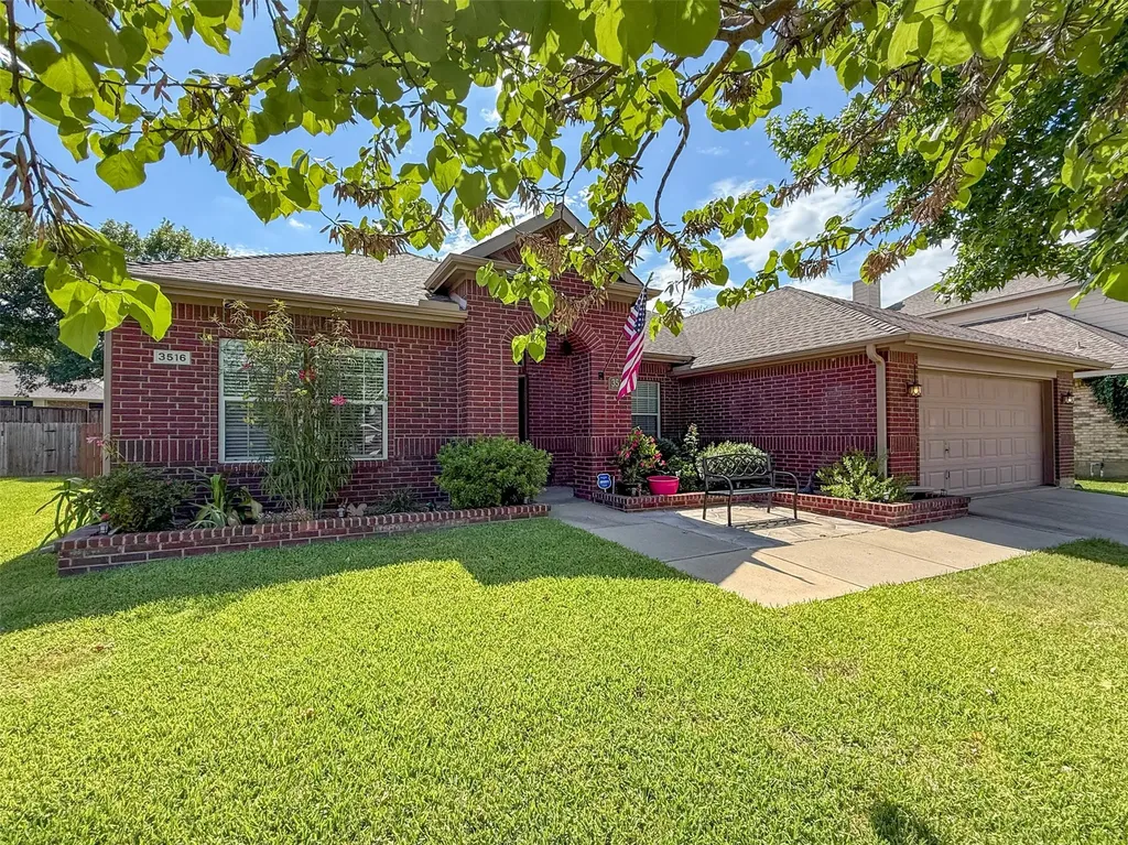 3516 Mustang Drive Denton TX 76210