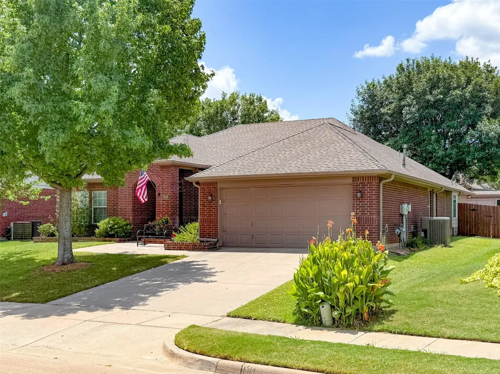 3516 Mustang Drive Denton TX 76210