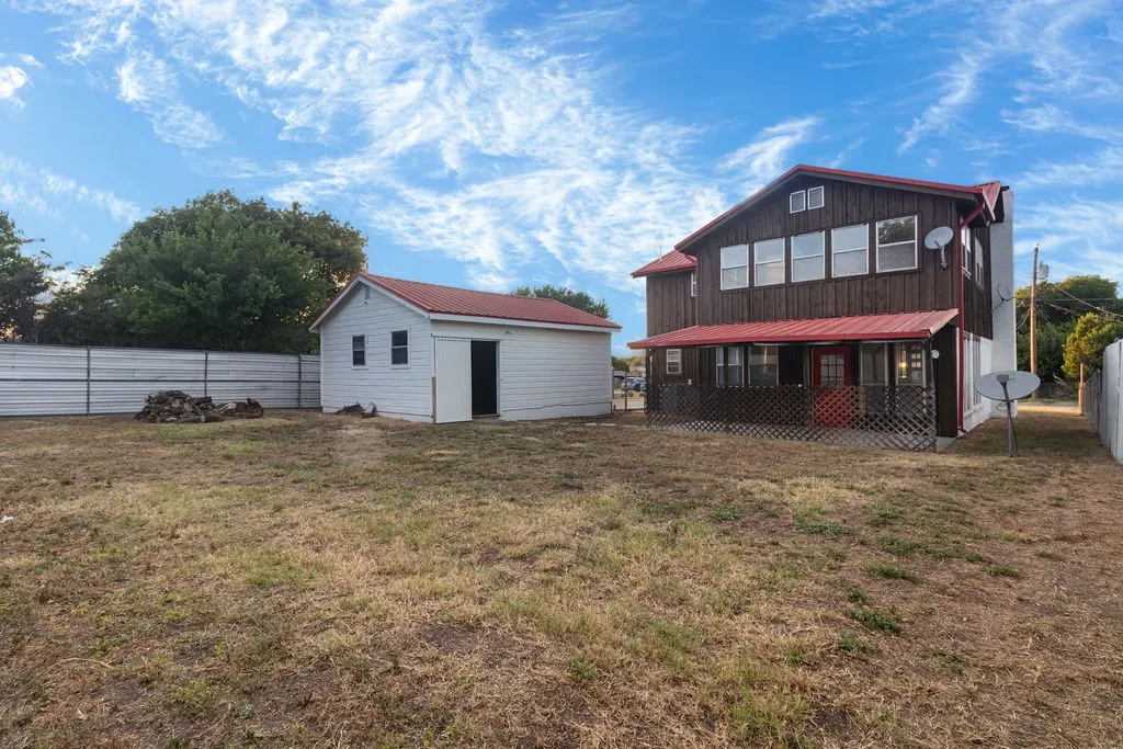 8615 Ronnie Street White Settlement TX 76108