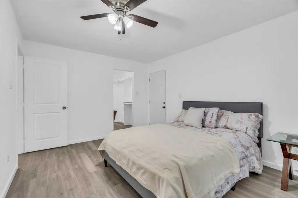 1319 Parkway Court Arlington TX 76010