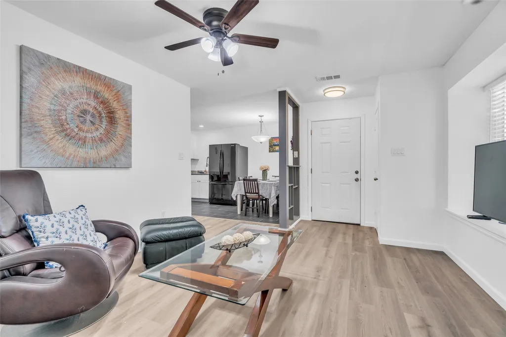 1319 Parkway Court Arlington TX 76010