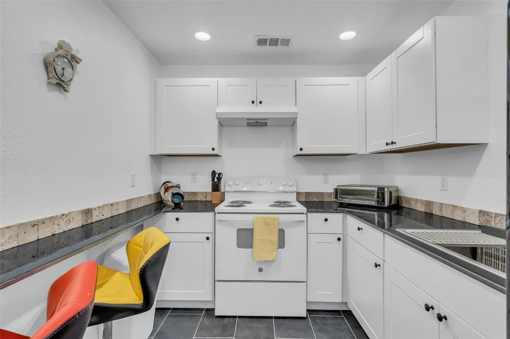 1319 Parkway Court Arlington TX 76010