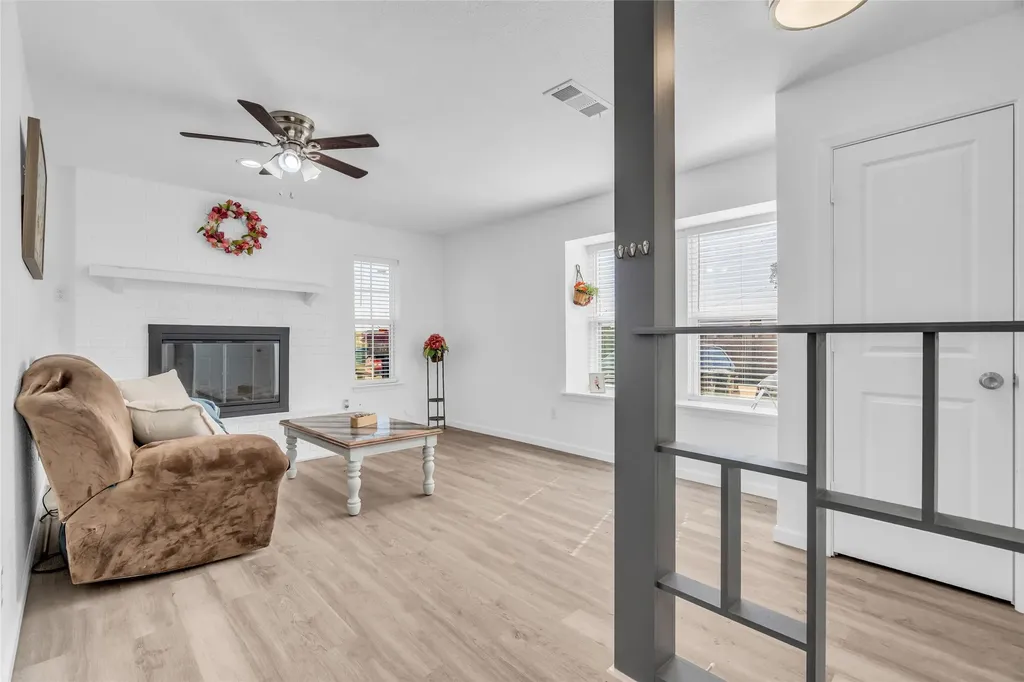 1319 Parkway Court Arlington TX 76010