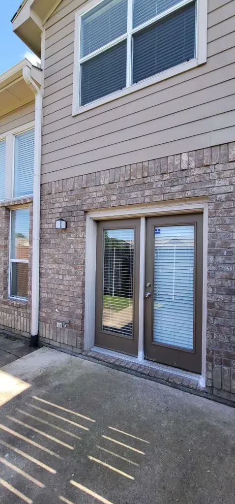 909 Avondale Lane Plano TX 75025