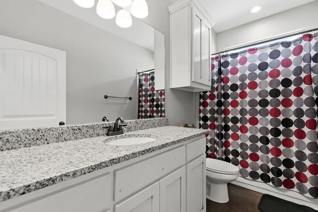 711 Hadley Lane Valley View TX 76272