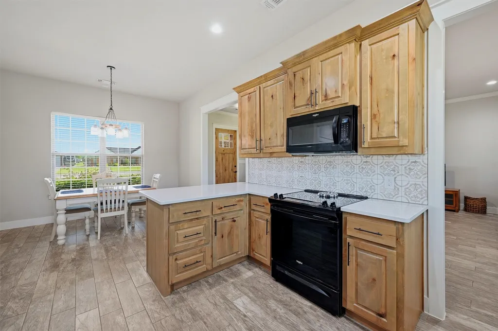 884 Cheyenne Trail Trenton TX 75490