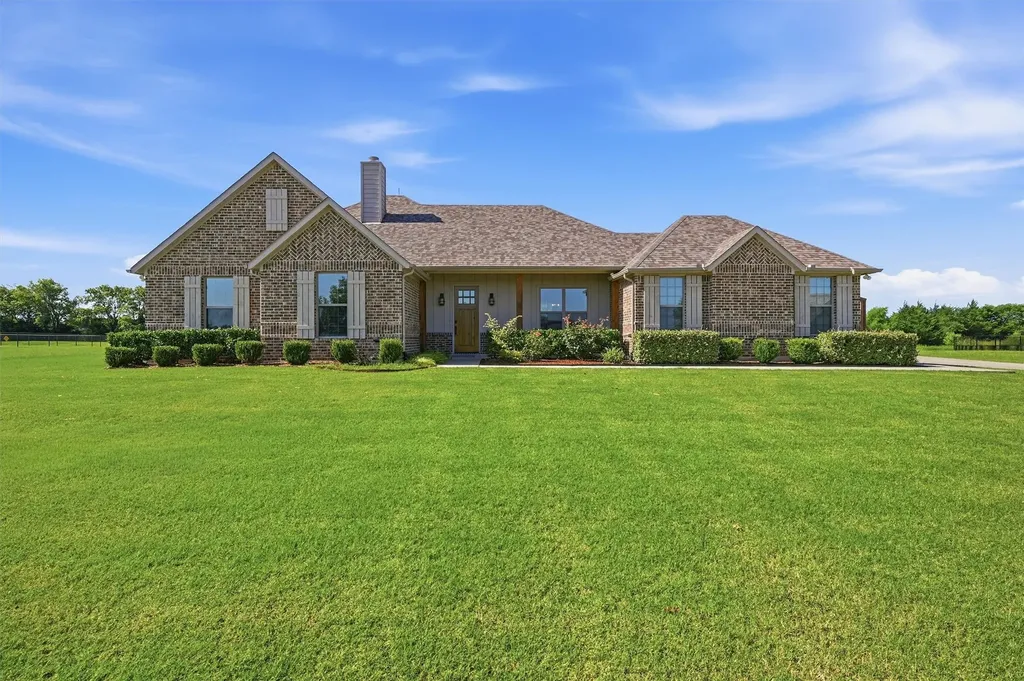 884 Cheyenne Trail Trenton TX 75490
