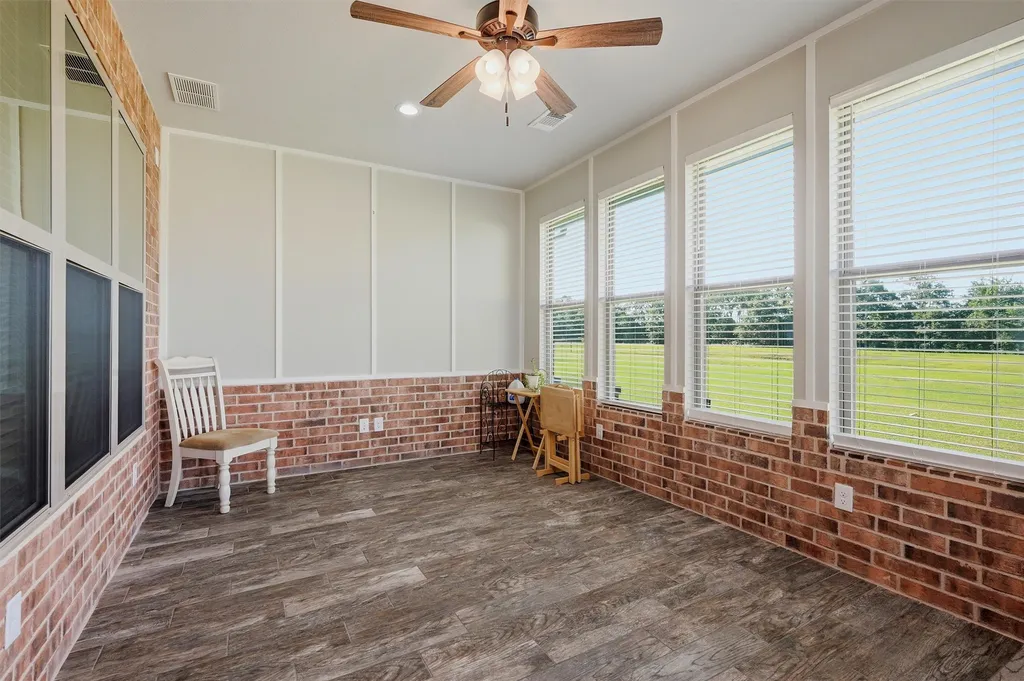 884 Cheyenne Trail Trenton TX 75490
