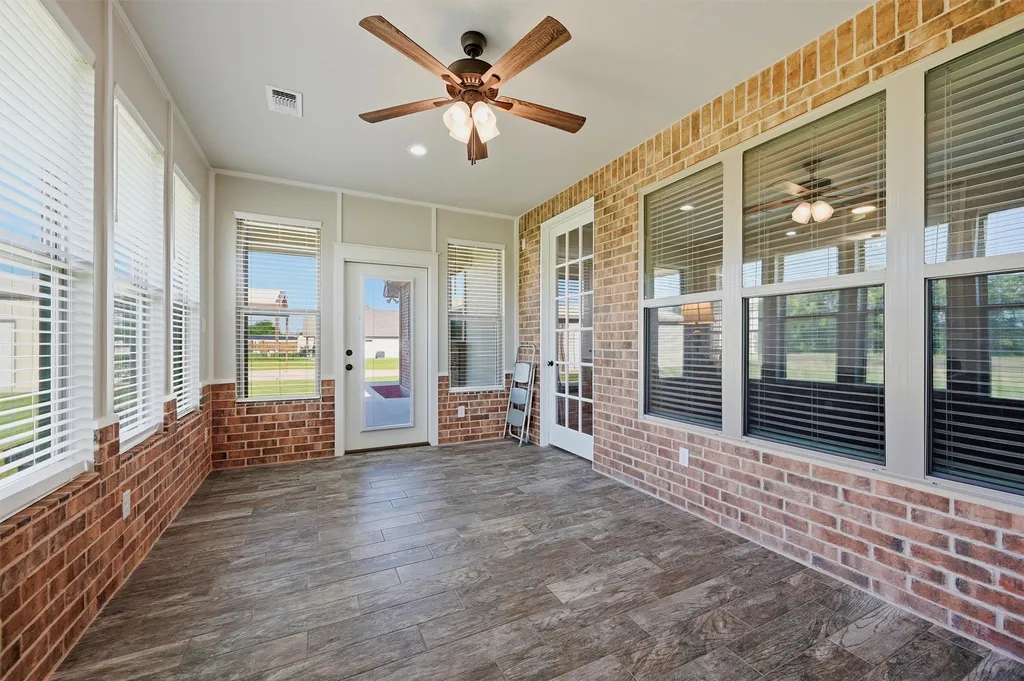 884 Cheyenne Trail Trenton TX 75490