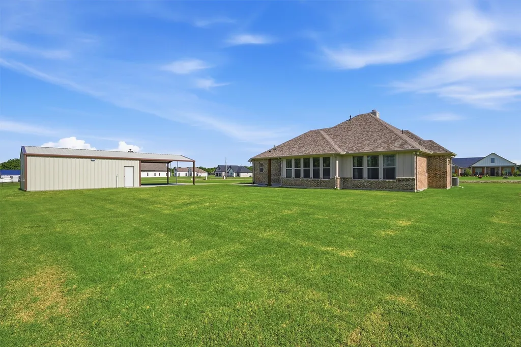 884 Cheyenne Trail Trenton TX 75490