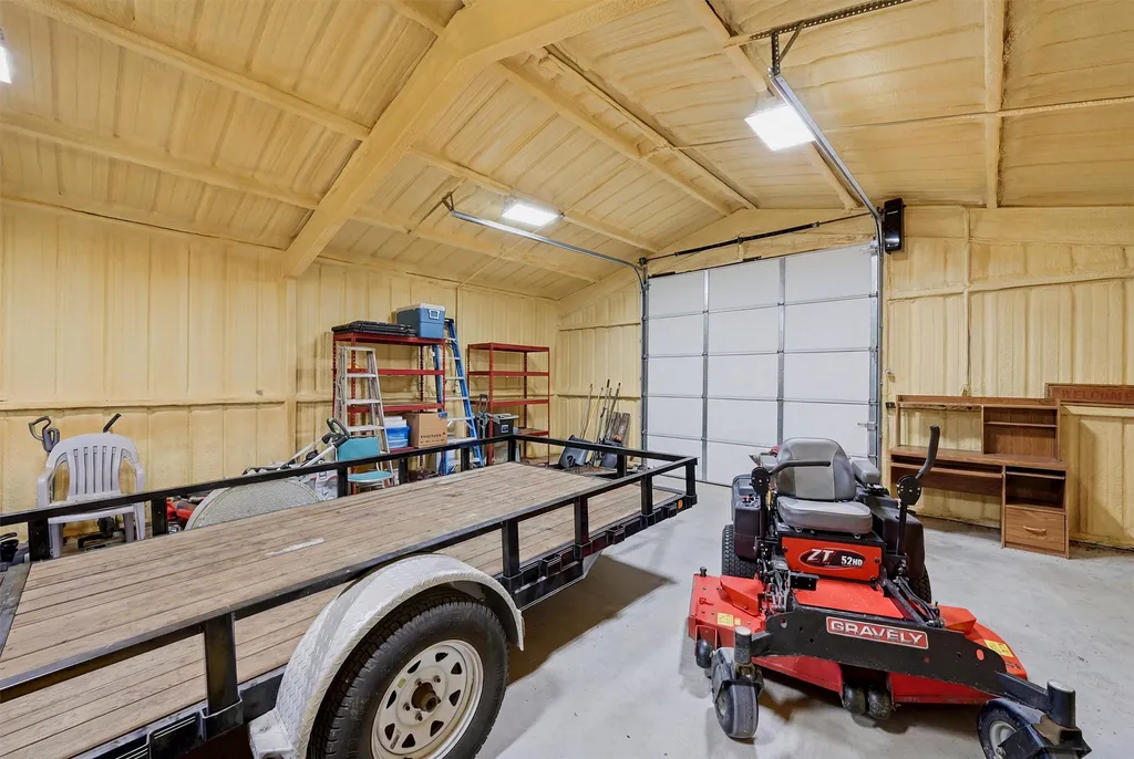 884 Cheyenne Trail Trenton TX 75490