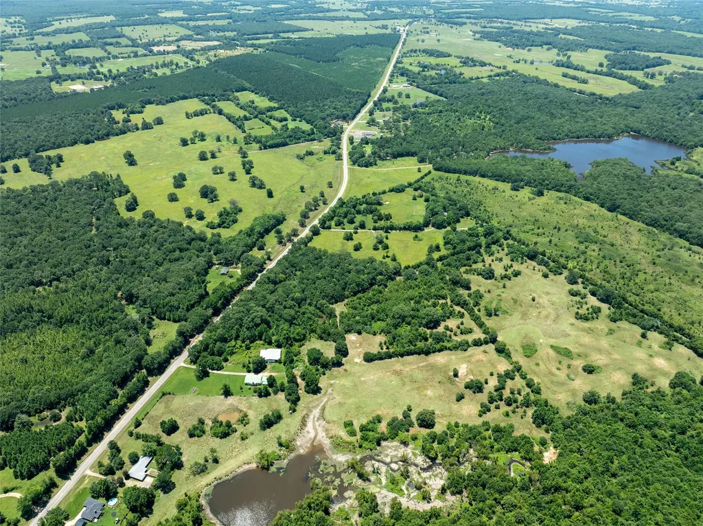 Tbd 906 E Paris TX 75462