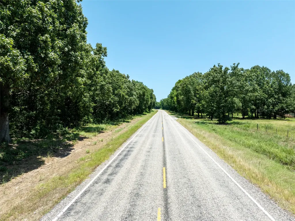 Tbd 906 E Paris TX 75462
