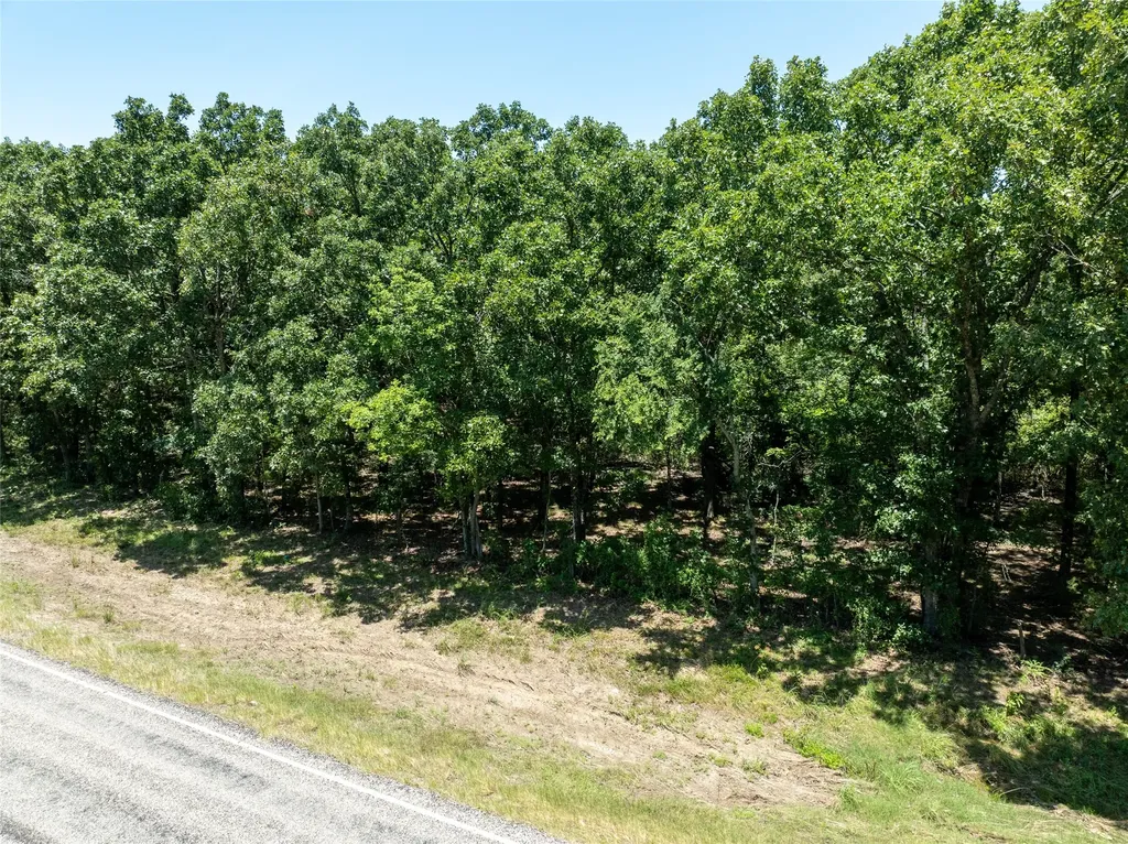 Tbd 906 E Paris TX 75462