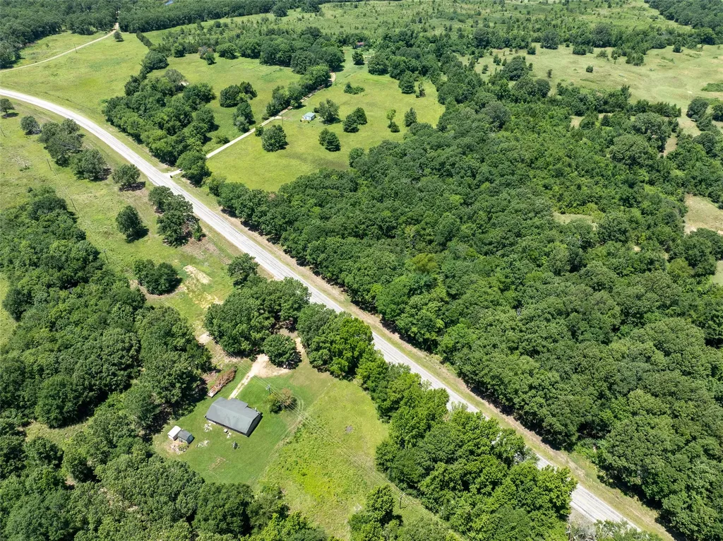 Tbd 906 E Paris TX 75462