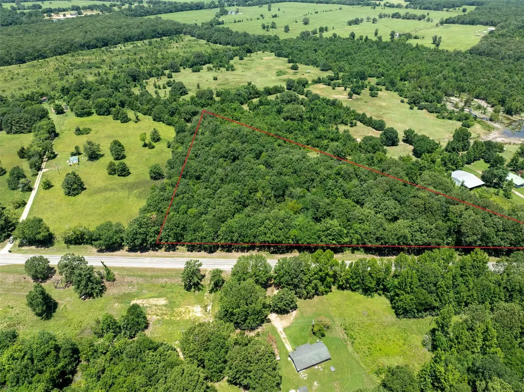 Tbd 906 E Paris TX 75462