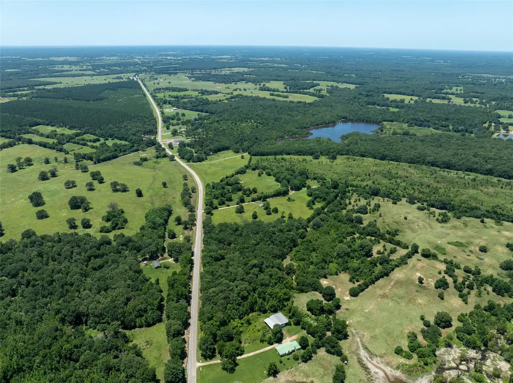 Tbd 906 E Paris TX 75462