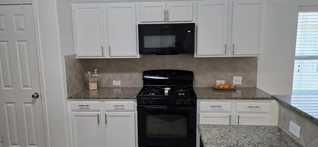 452 Paddle Drive Crowley TX 76036