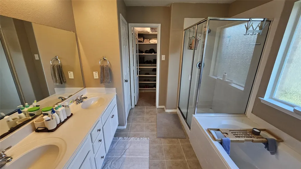 452 Paddle Drive Crowley TX 76036