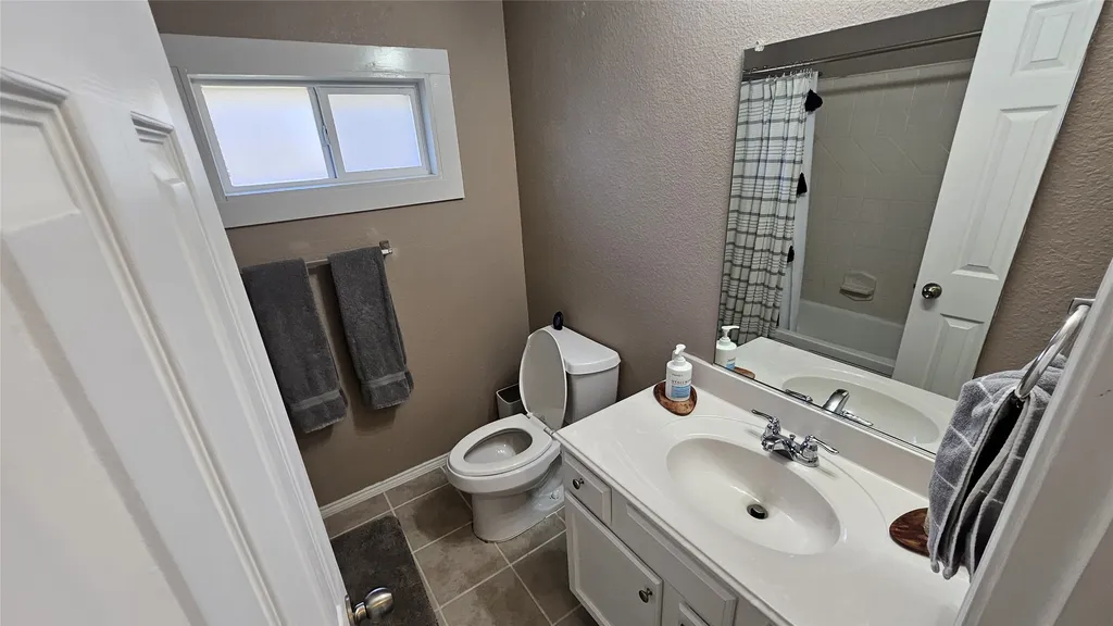 452 Paddle Drive Crowley TX 76036