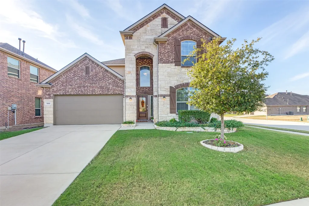 1300 Lake Grove Drive Little Elm TX 75068