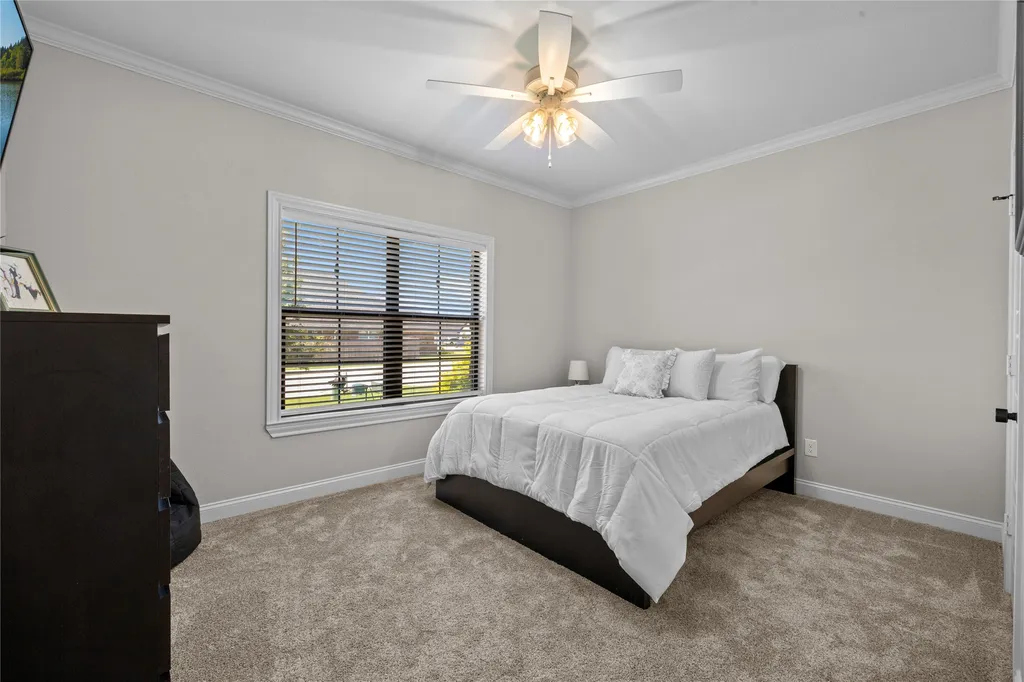 932 Gallant Fox Road Hewitt TX 76643