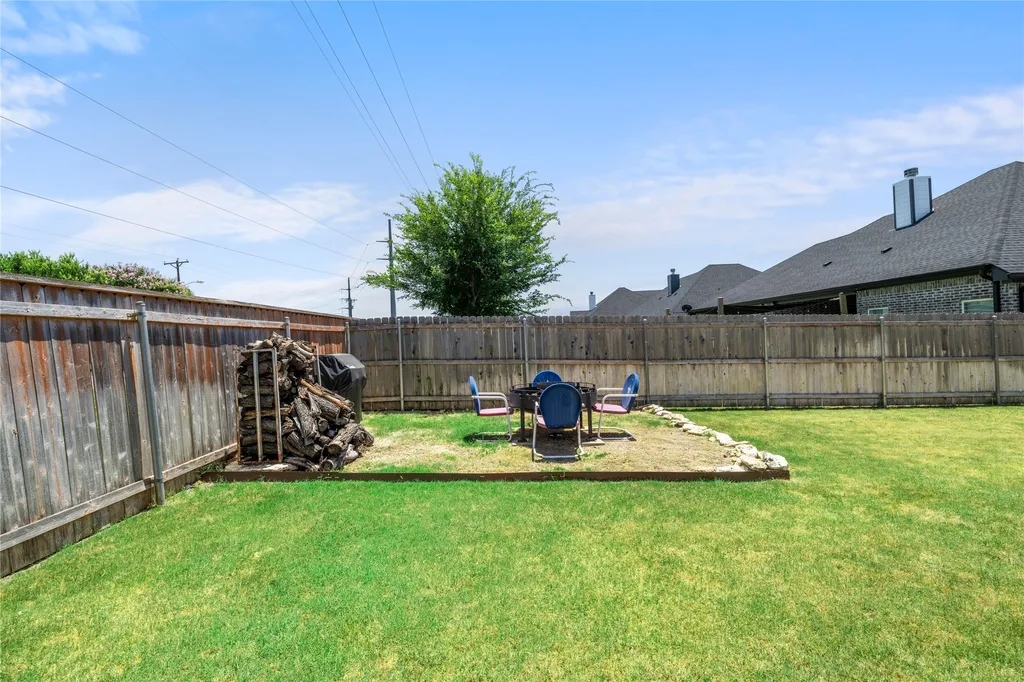932 Gallant Fox Road Hewitt TX 76643