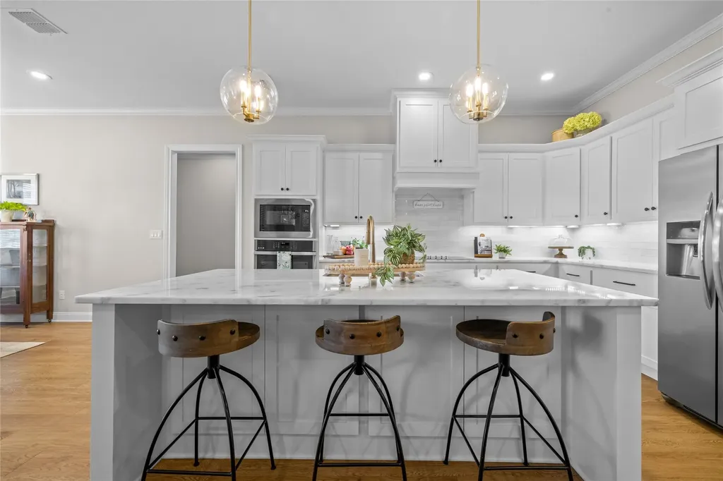 932 Gallant Fox Road Hewitt TX 76643